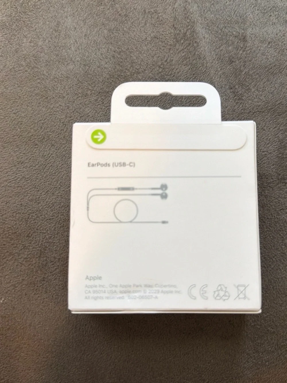 Apple EarPods USB-C White wired earbuds